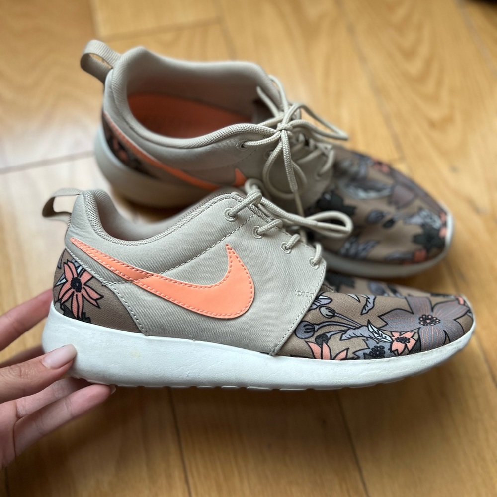 Nike Roshe “Aloha”